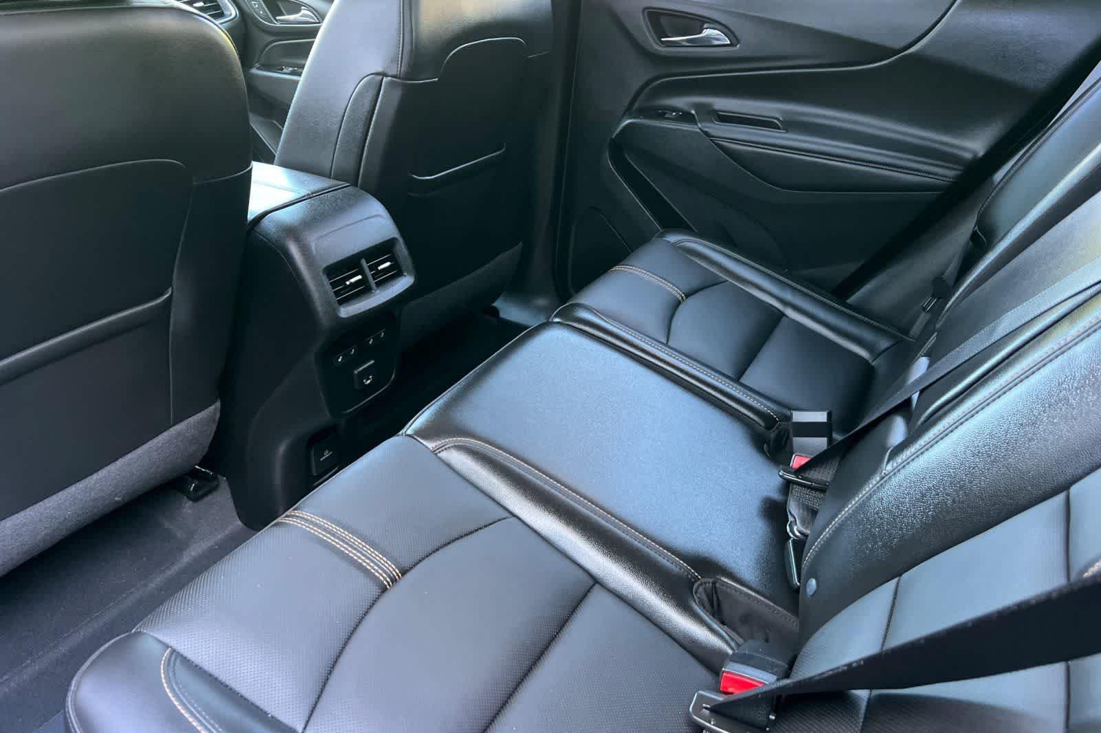 Thumbnail: 2022 Chevrolet Equinox - 5