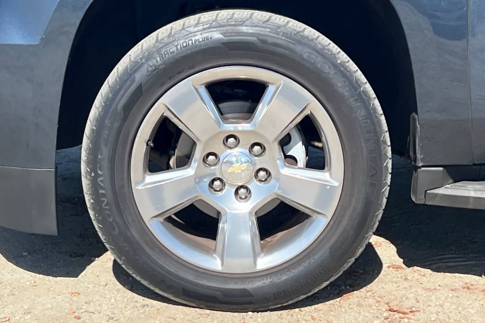 Thumbnail: 2019 Chevrolet Suburban - 12