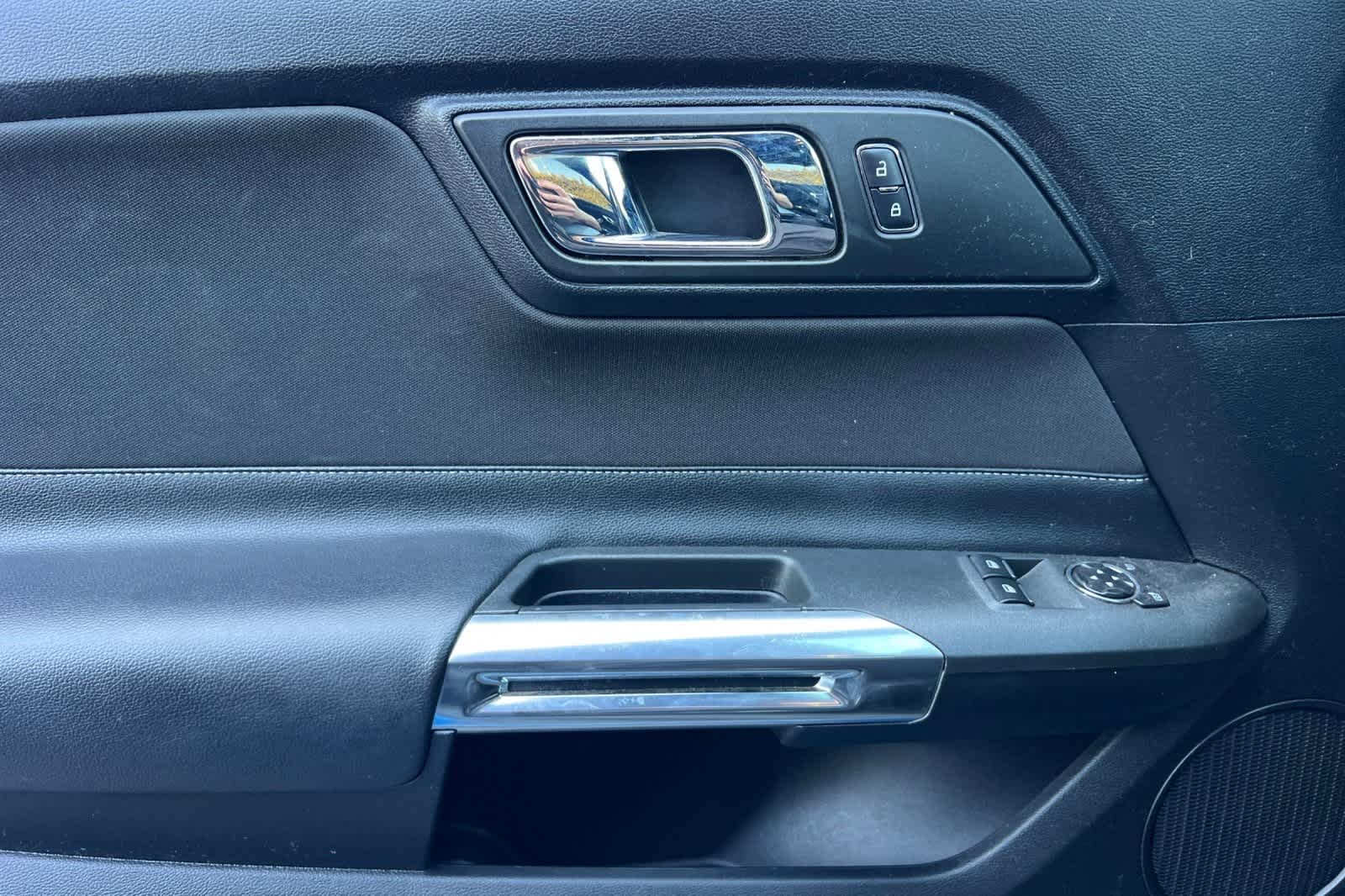 Thumbnail: 2017 Ford Mustang - 13