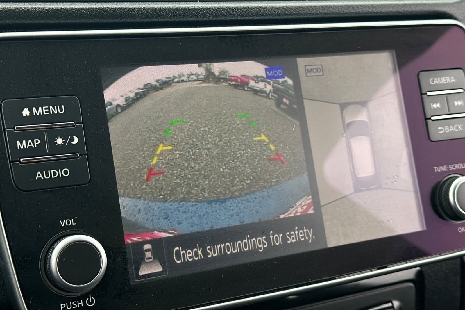 Thumbnail: 2024 Nissan Leaf - 23