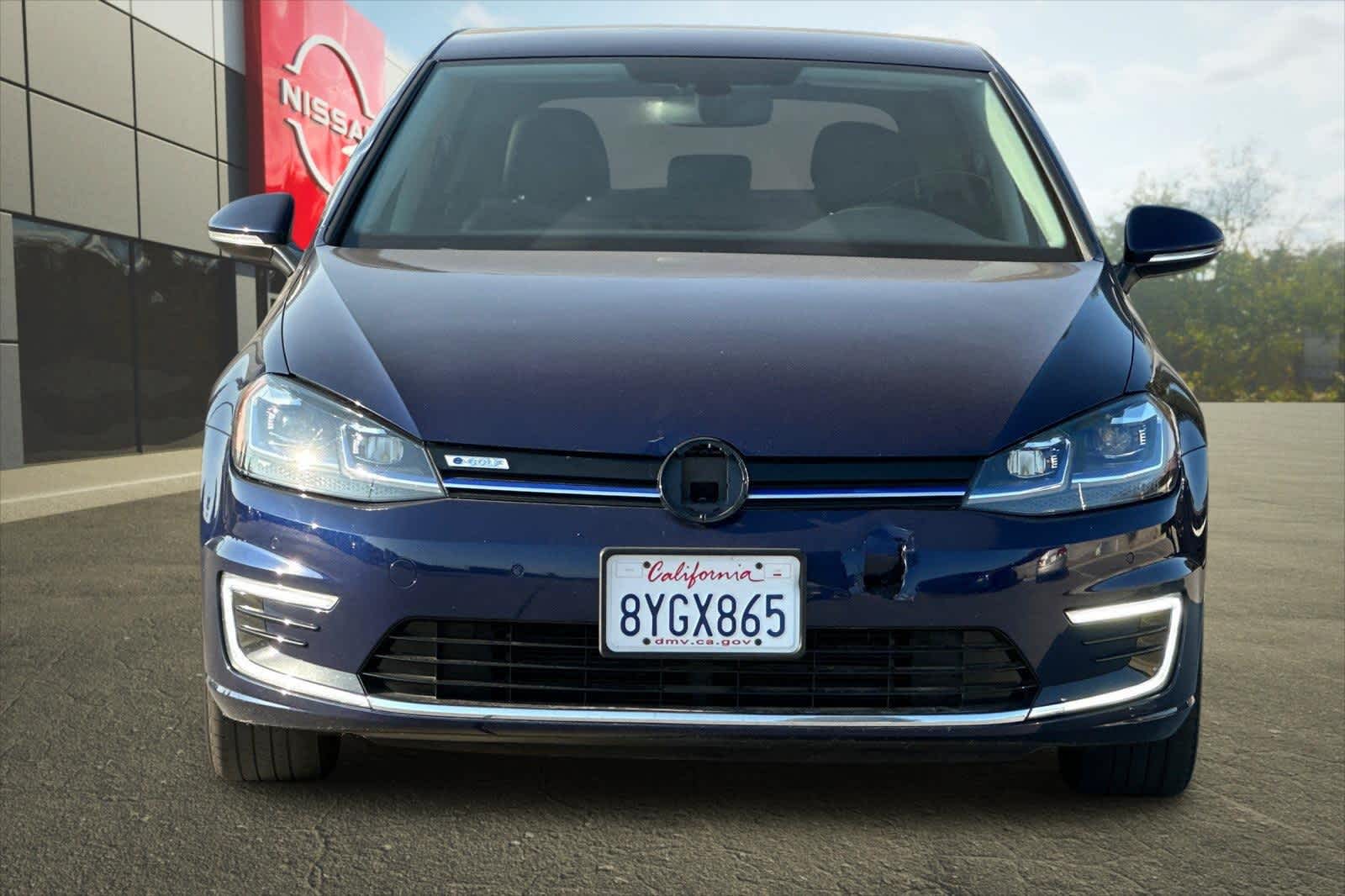 Thumbnail: 2018 Volkswagen e-Golf - 11