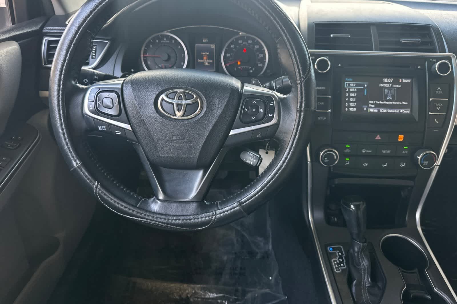Thumbnail: 2016 Toyota Camry - 17