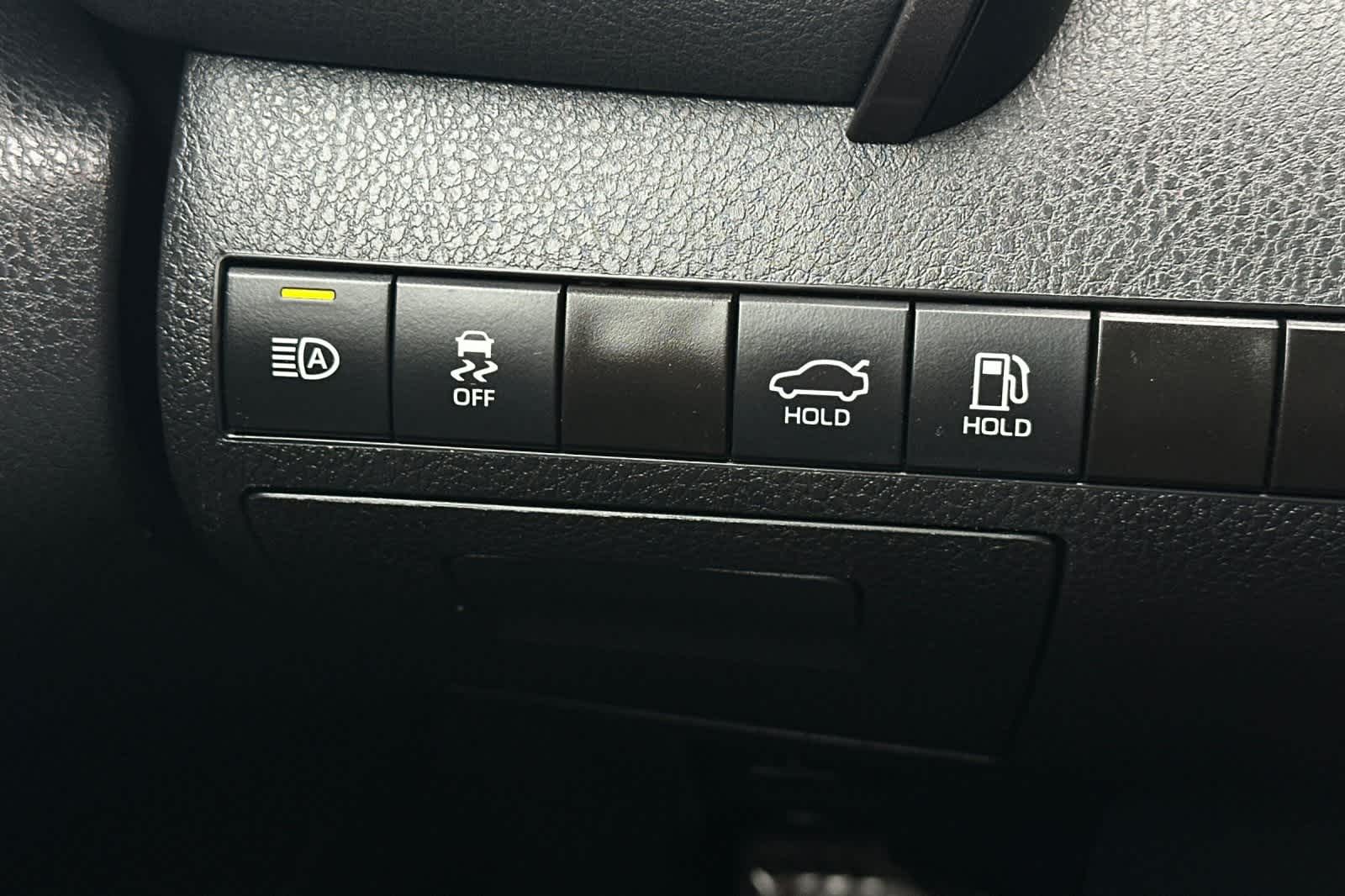 Thumbnail: 2023 Toyota Camry - 30