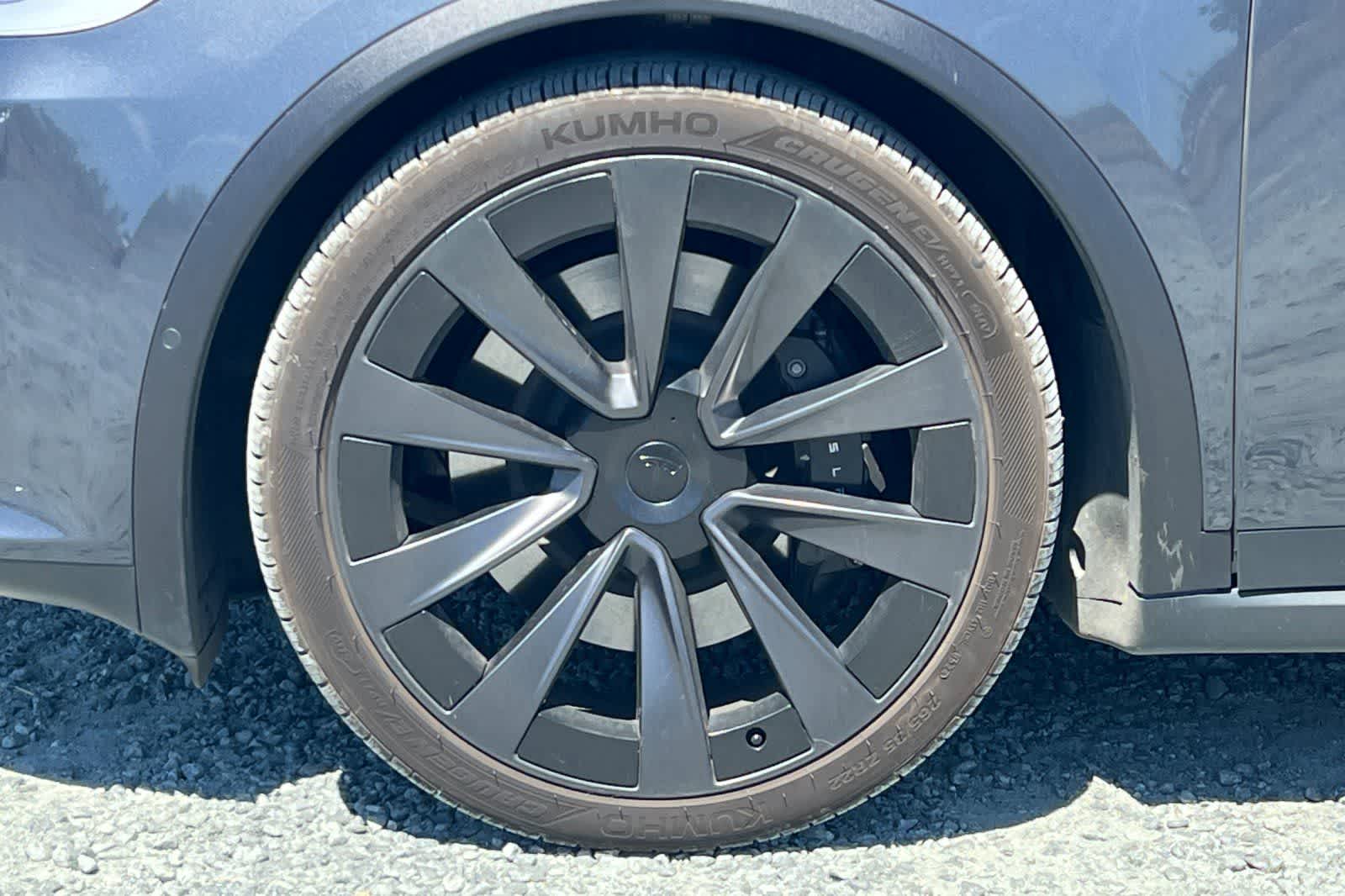 Thumbnail: 2022 Tesla Model X - 12