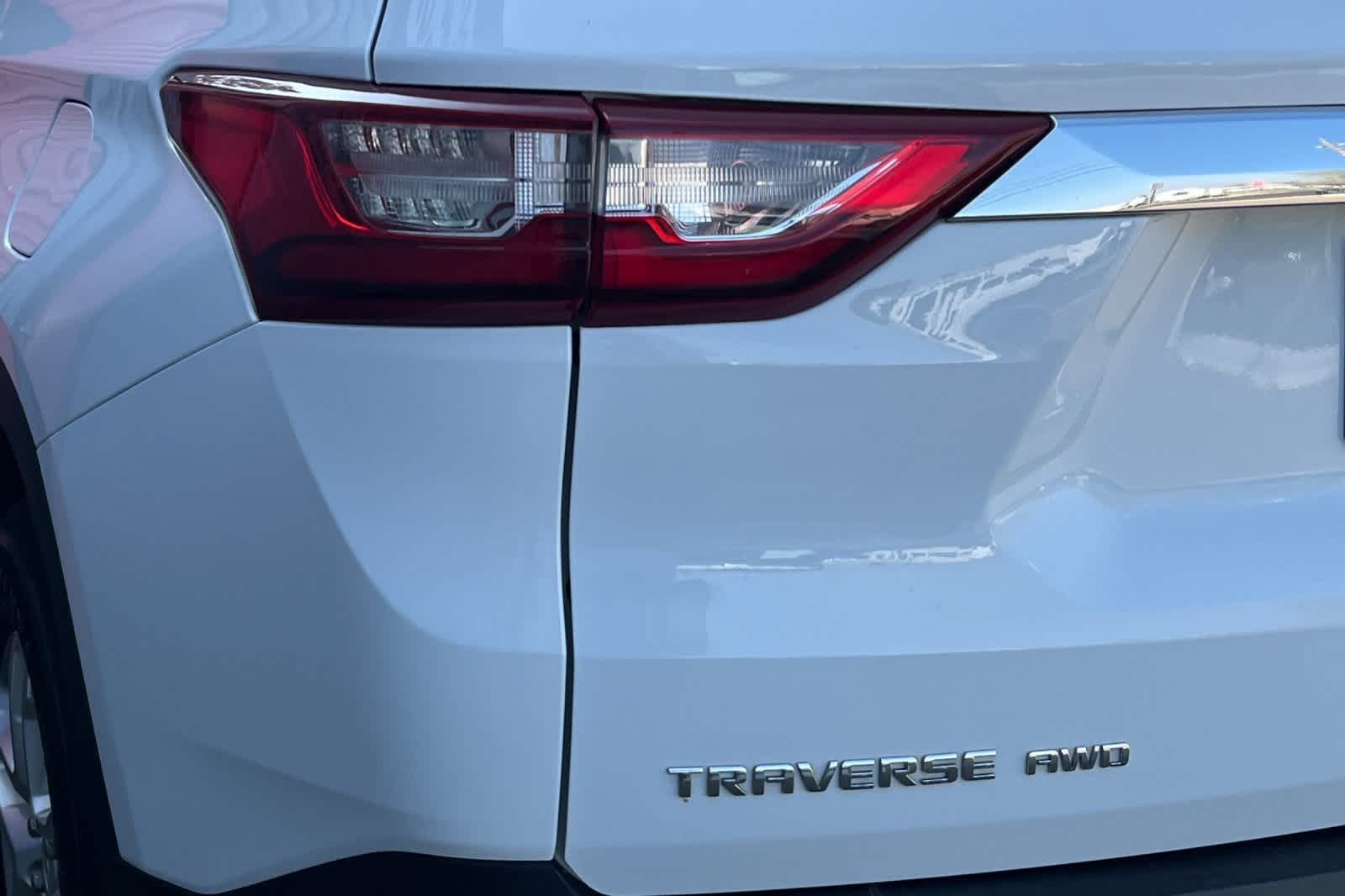 Thumbnail: 2020 Chevrolet Traverse - 17