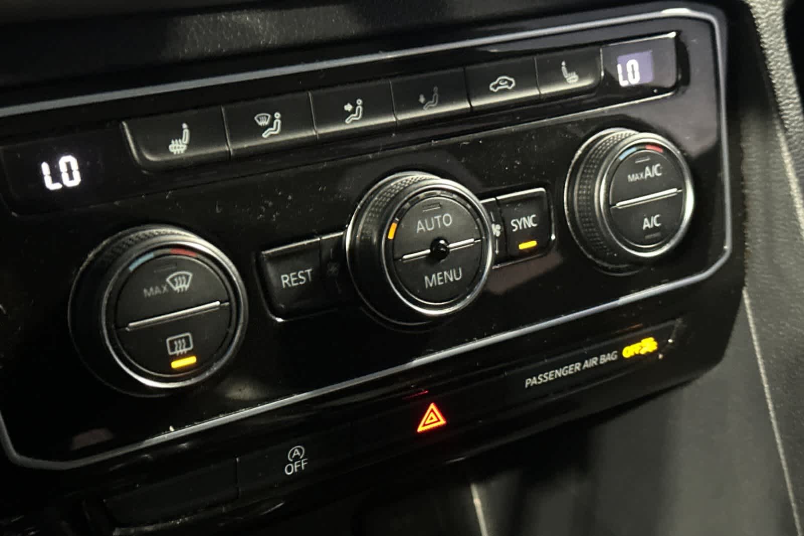 Thumbnail: 2022 Volkswagen Atlas - 20