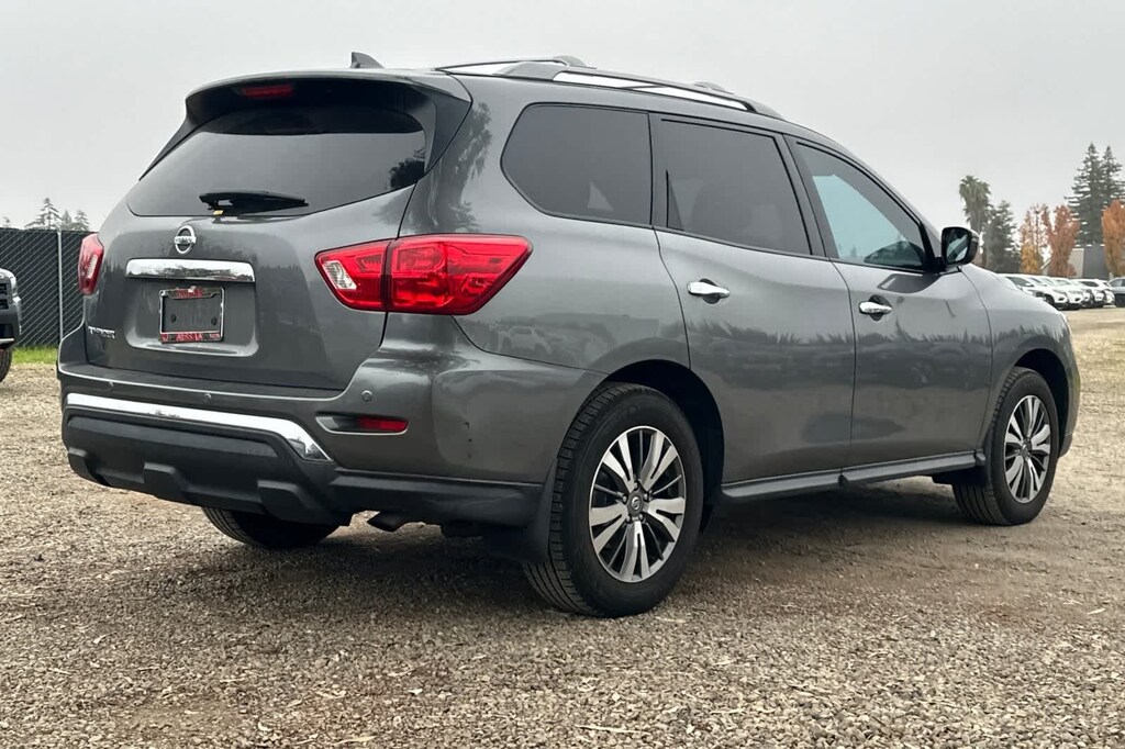 Used 2020 Nissan Pathfinder S SUV