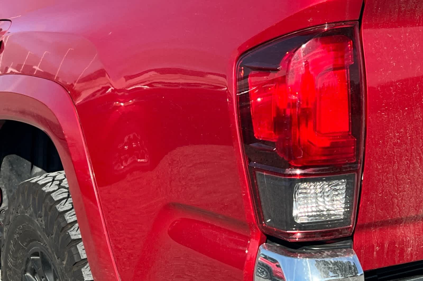 Thumbnail: 2020 Toyota Tacoma - 15