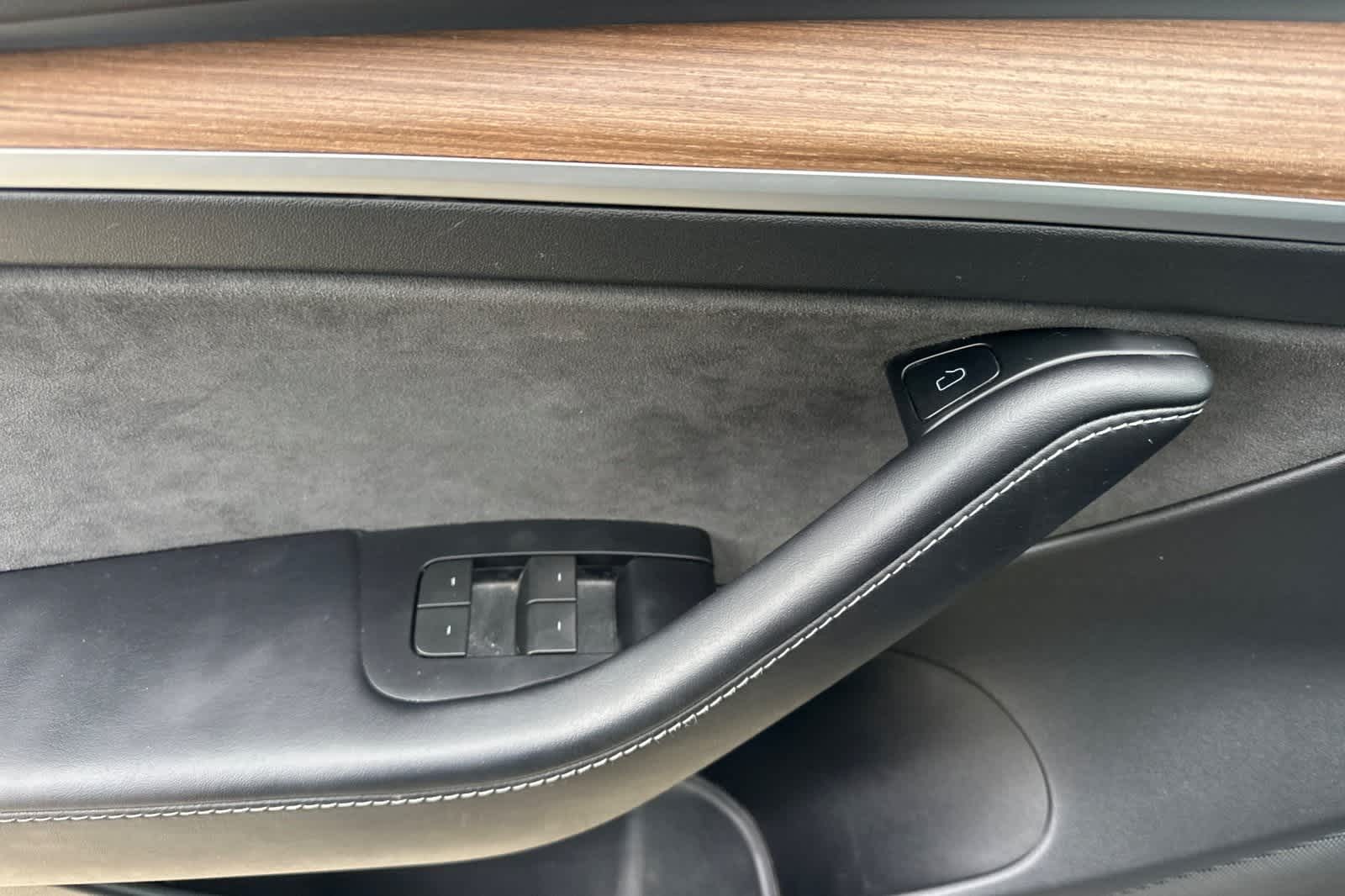 Thumbnail: 2023 Tesla Model 3 - 13