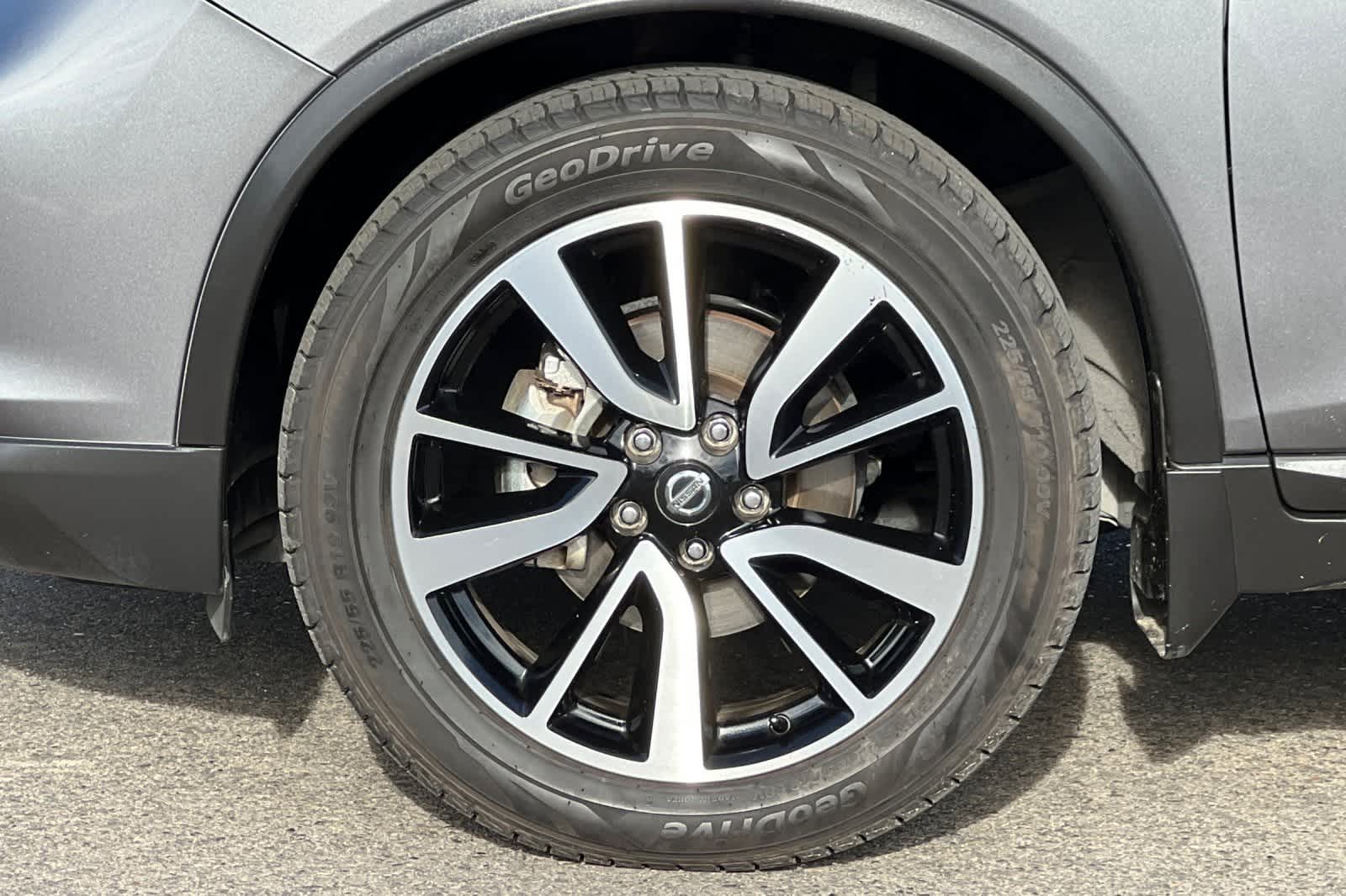 Thumbnail: 2019 Nissan Rogue - 37