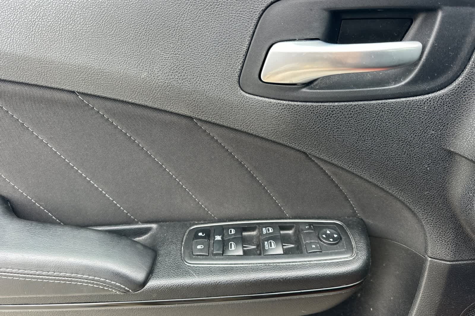 Thumbnail: 2021 Dodge Charger - 13