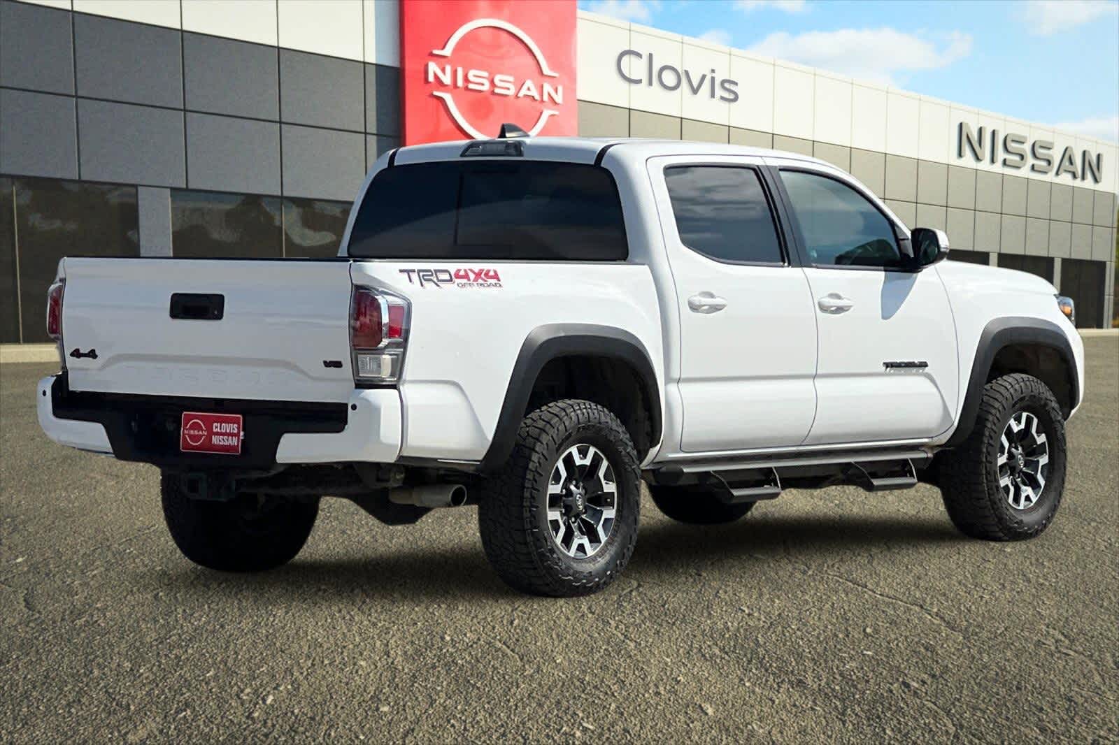 Thumbnail: 2022 Toyota Tacoma - 3