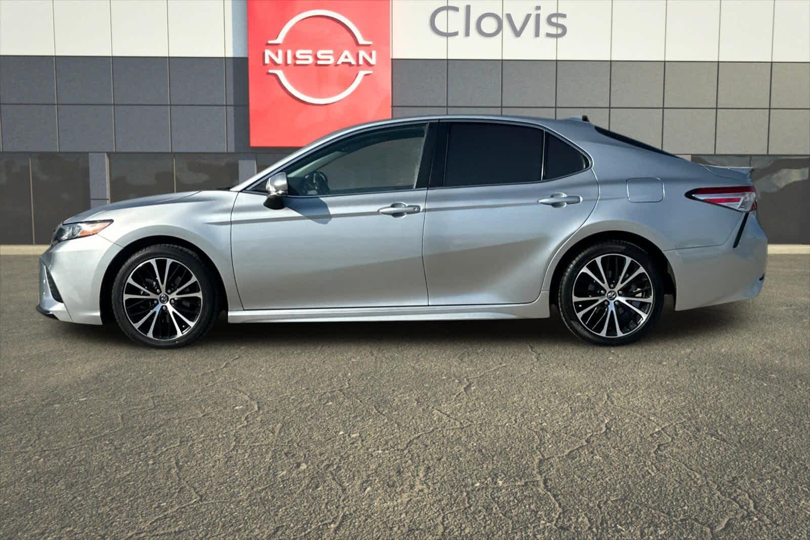 Thumbnail: 2020 Toyota Camry - 6