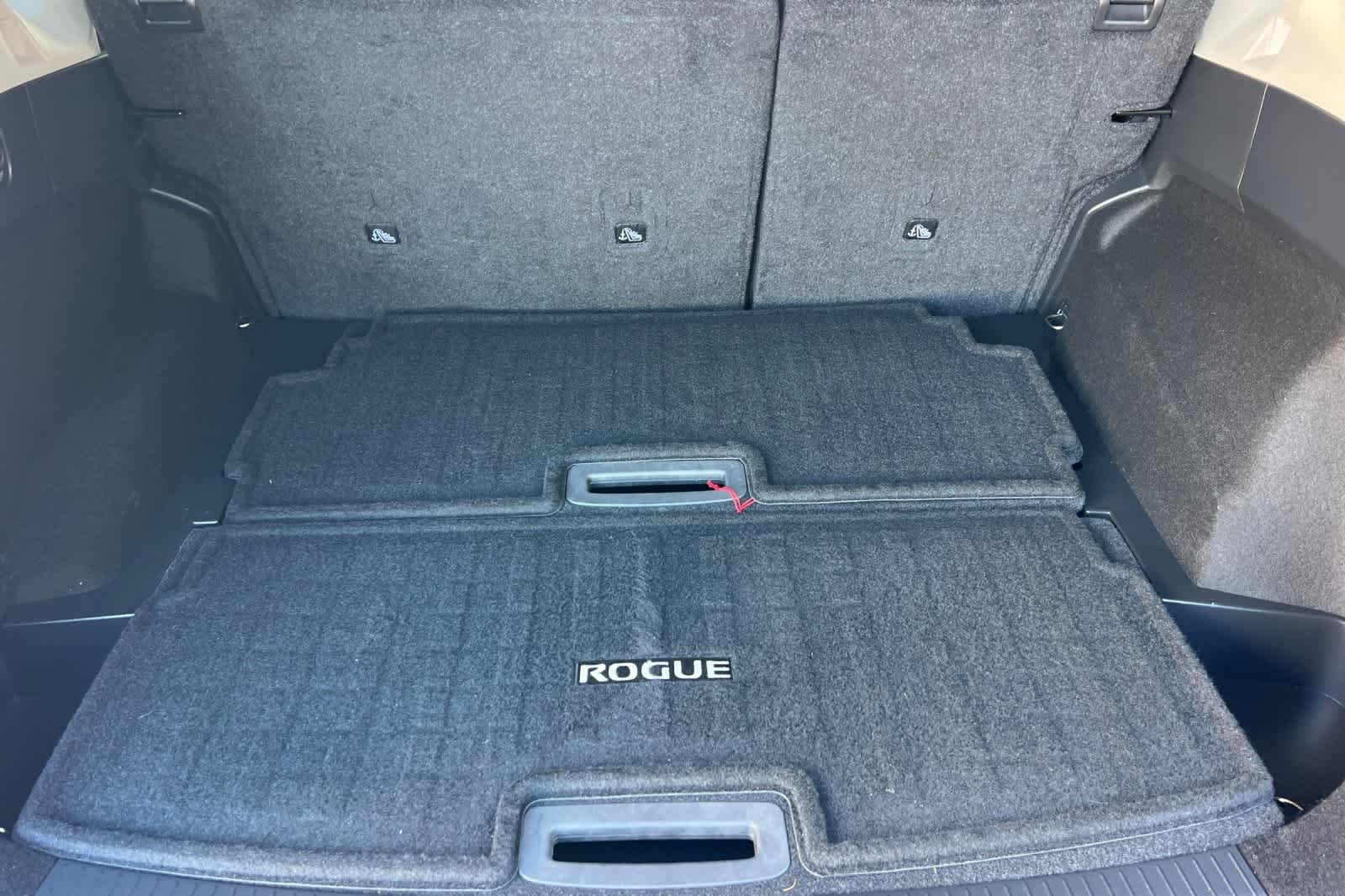 Thumbnail: 2023 Nissan Rogue - 18