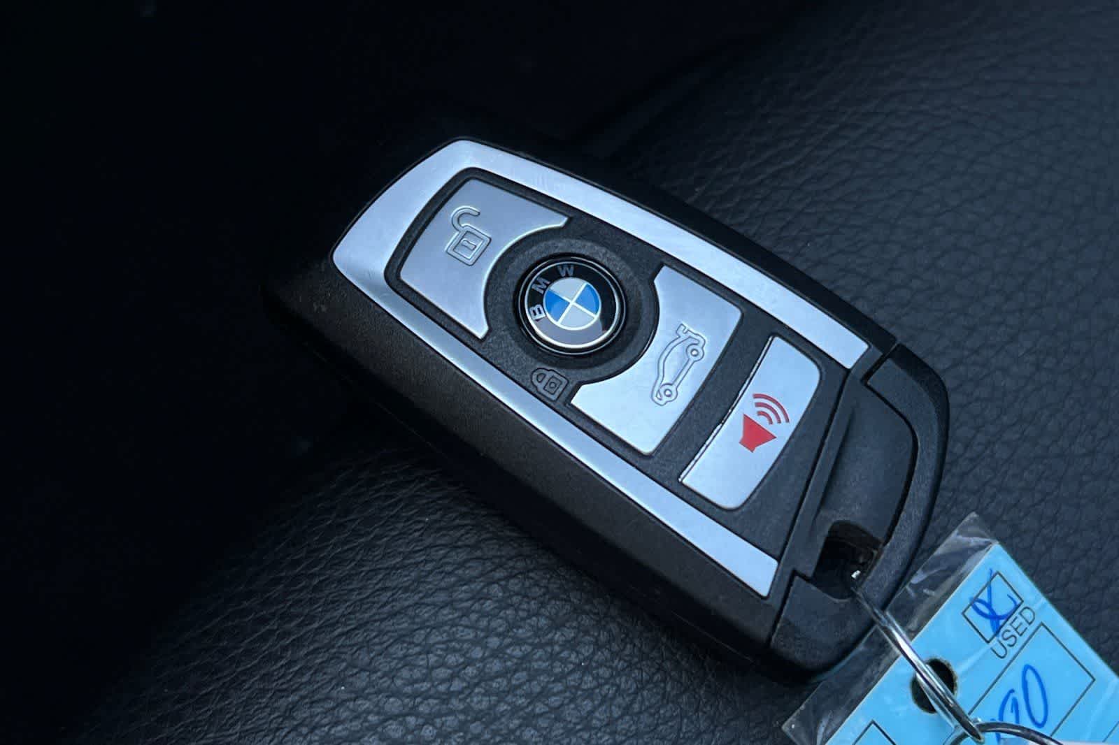 Thumbnail: 2017 BMW 3 Series - 28