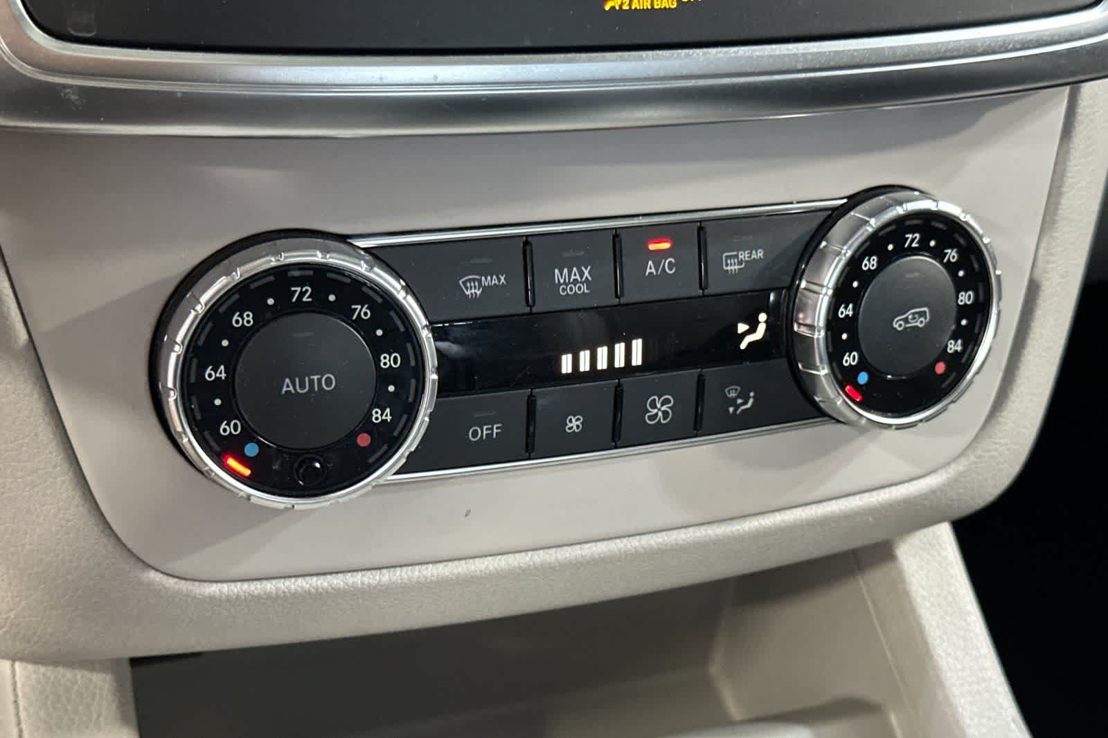 Thumbnail: 2012 Mercedes-Benz M-Class - 23