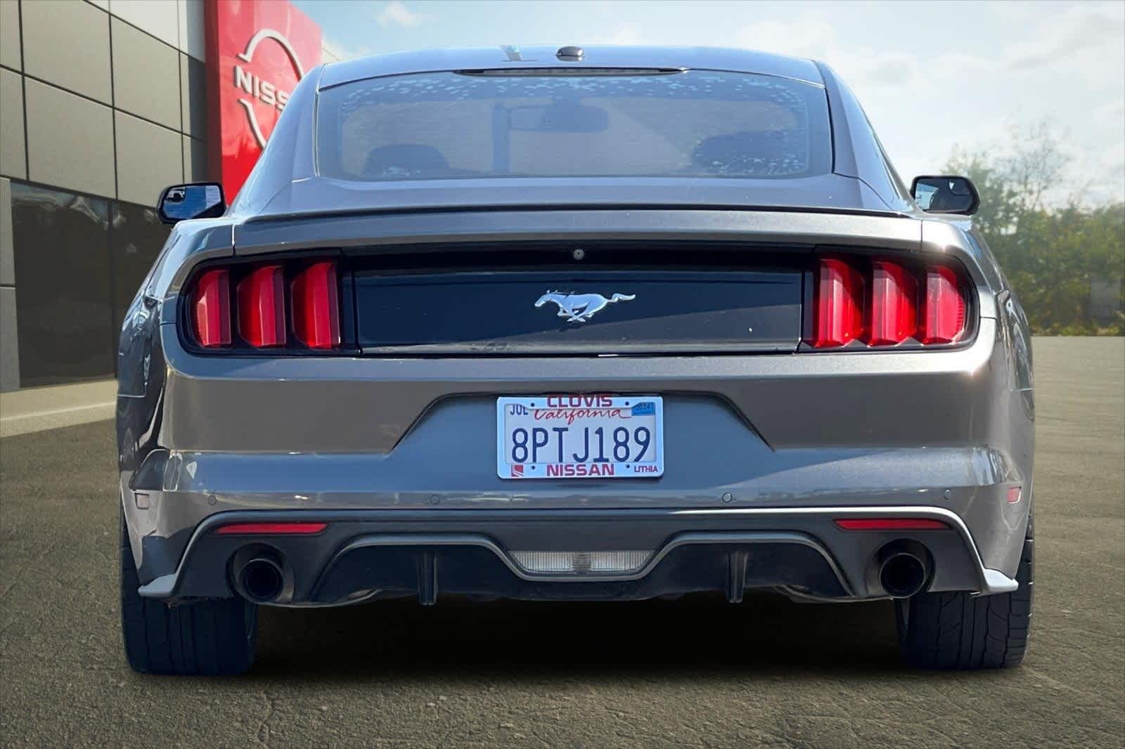 2015 Ford Mustang  7