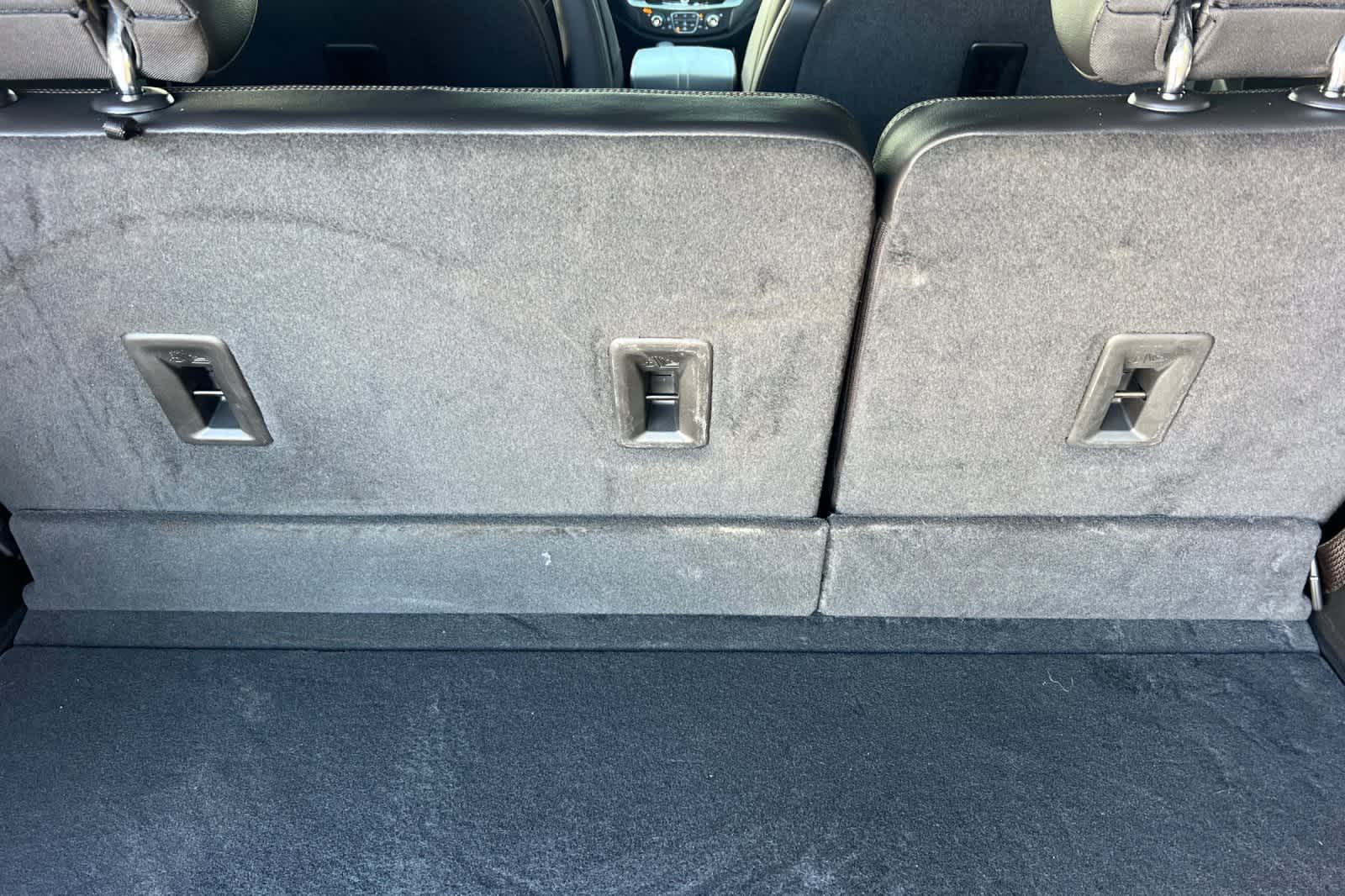 Thumbnail: 2023 Chevrolet Traverse - 18