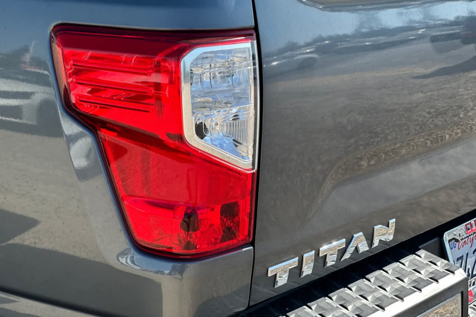 Thumbnail: 2017 Nissan Titan - 13