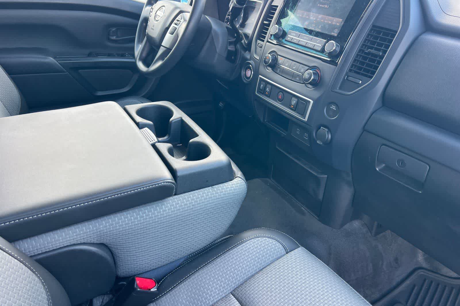 Thumbnail: 2021 Nissan Titan - 17