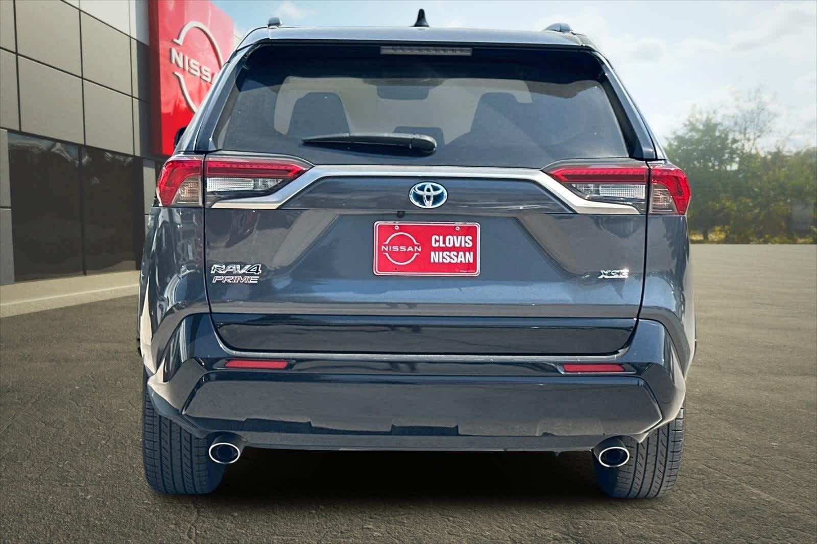 Thumbnail: 2023 Toyota RAV4 - 8