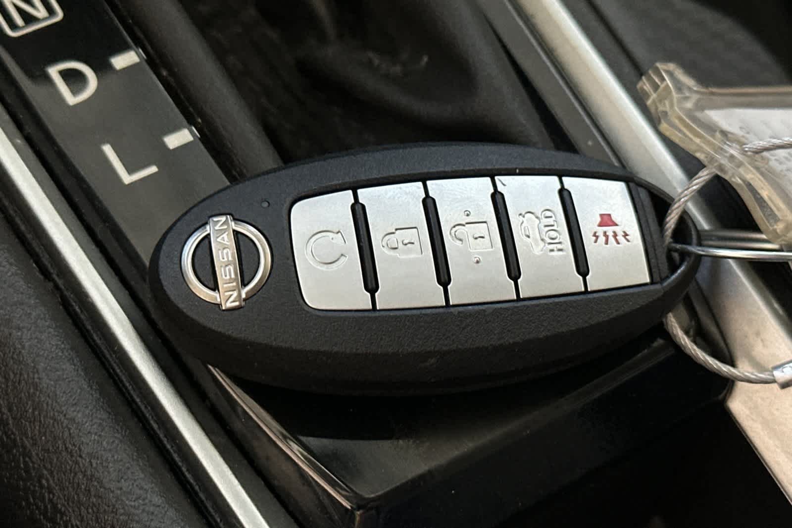 2025 Nissan Altima SV 28