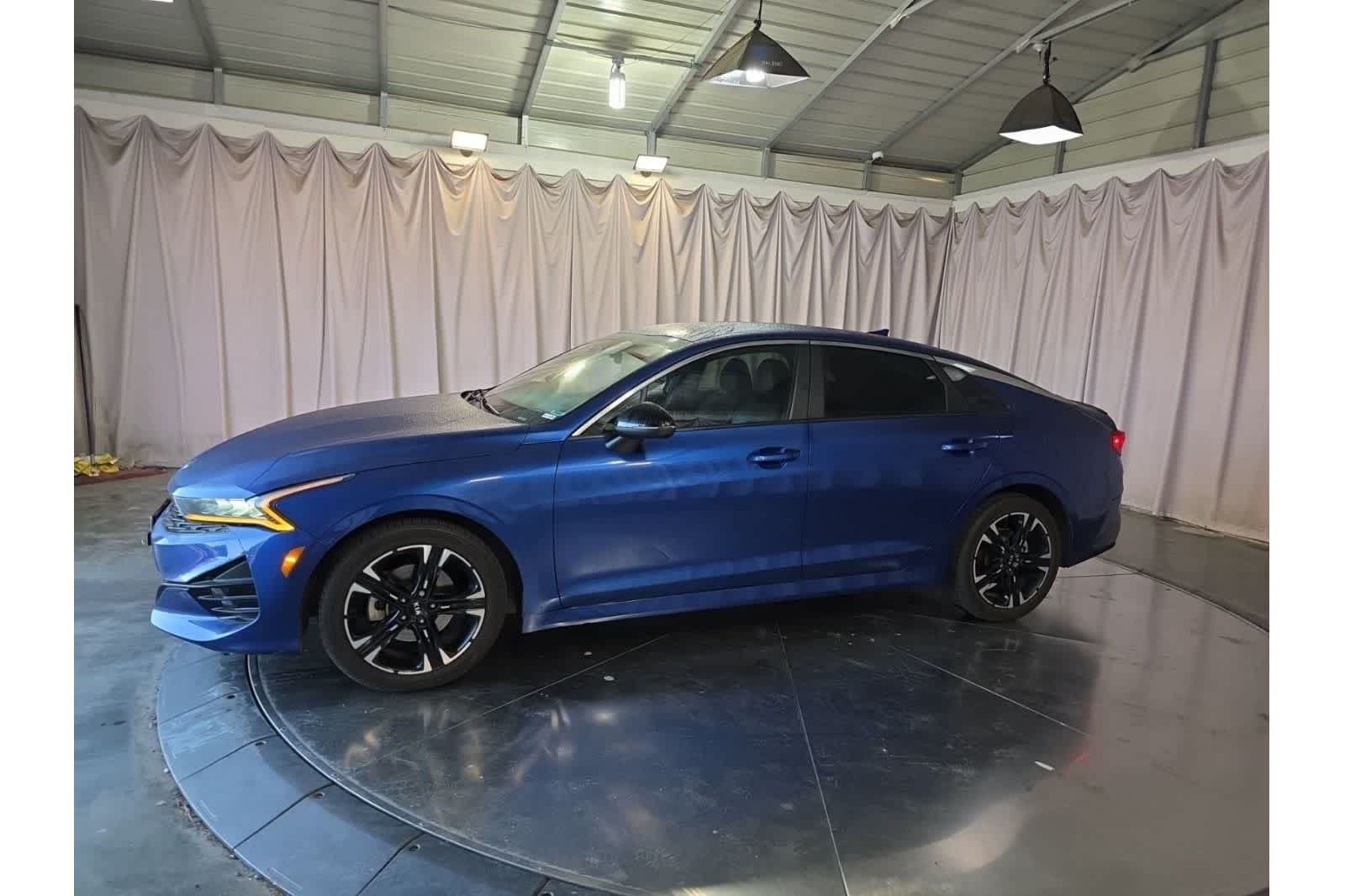 Thumbnail: 2021 Kia K5 - 4