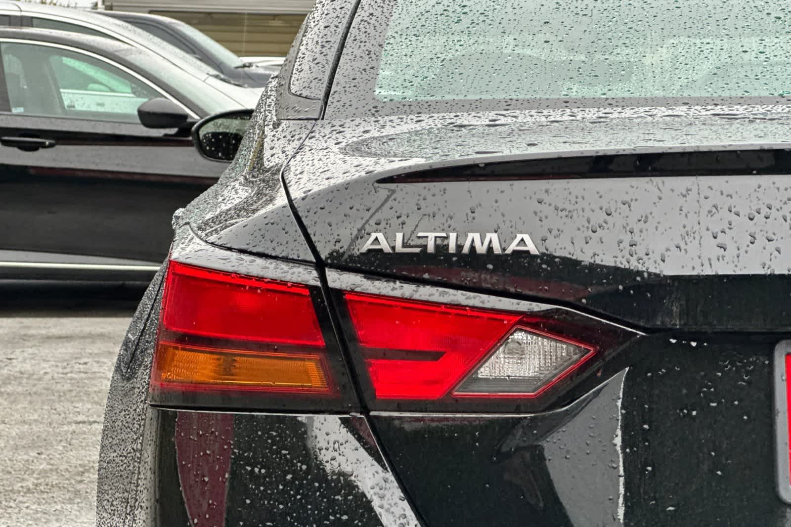 2025 Nissan Altima S 16