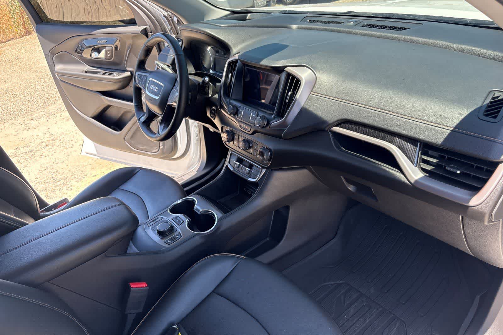 Thumbnail: 2024 GMC Terrain - 18