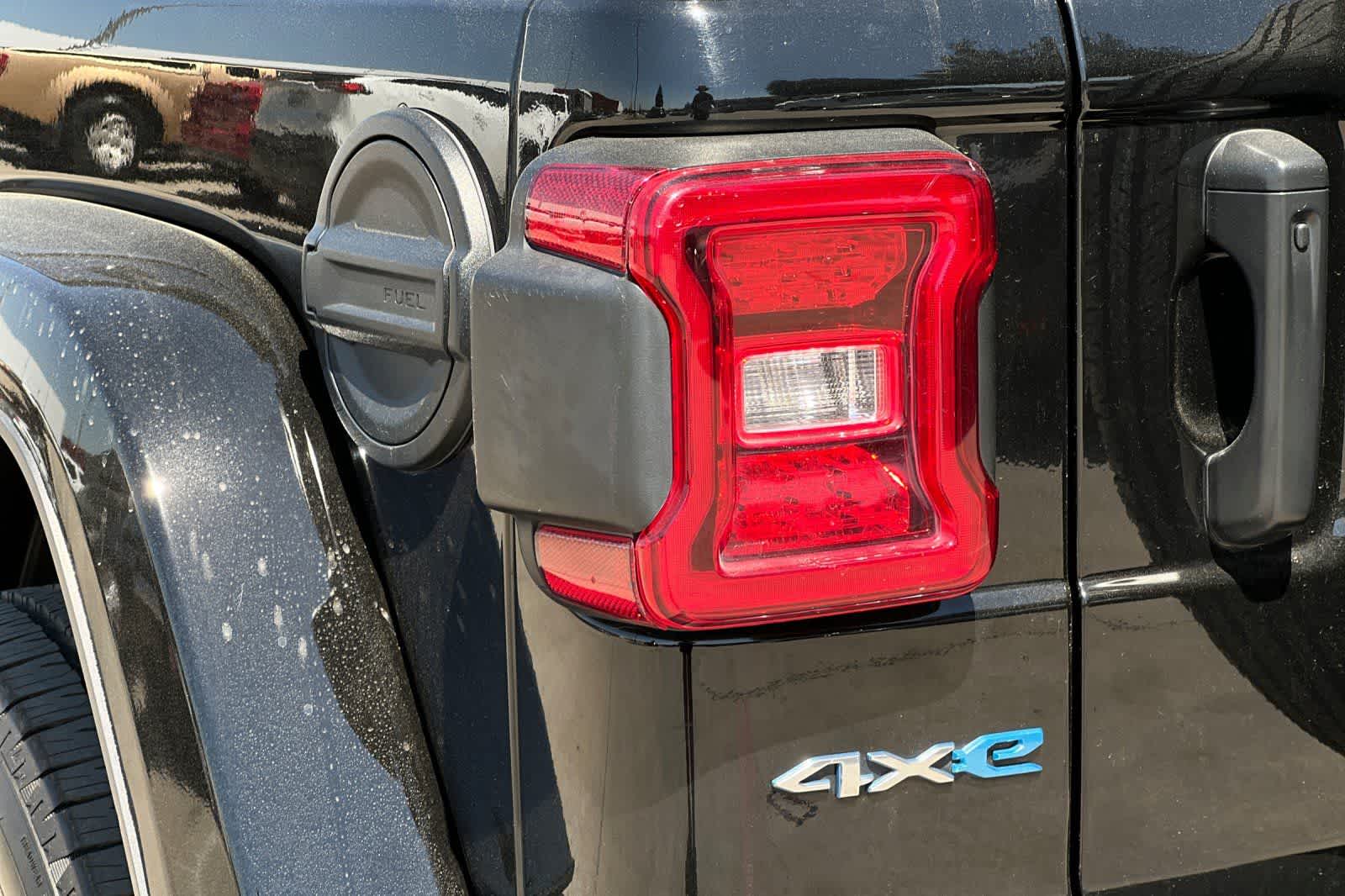 Thumbnail: 2024 Jeep Wrangler - 34