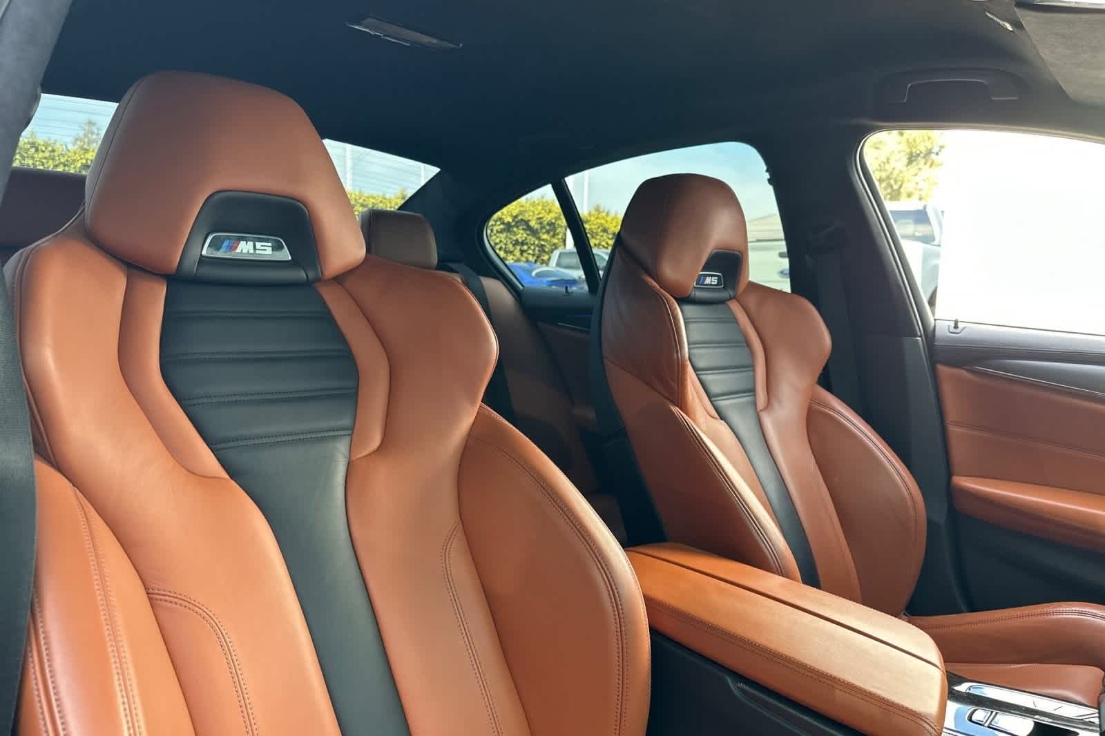 Thumbnail: 2021 BMW M5 - 17