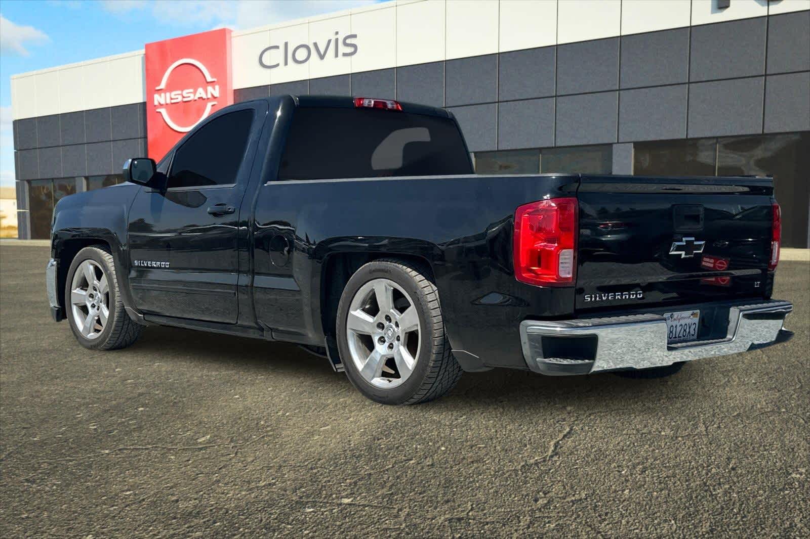 Thumbnail: 2017 Chevrolet Silverado 1500 - 6