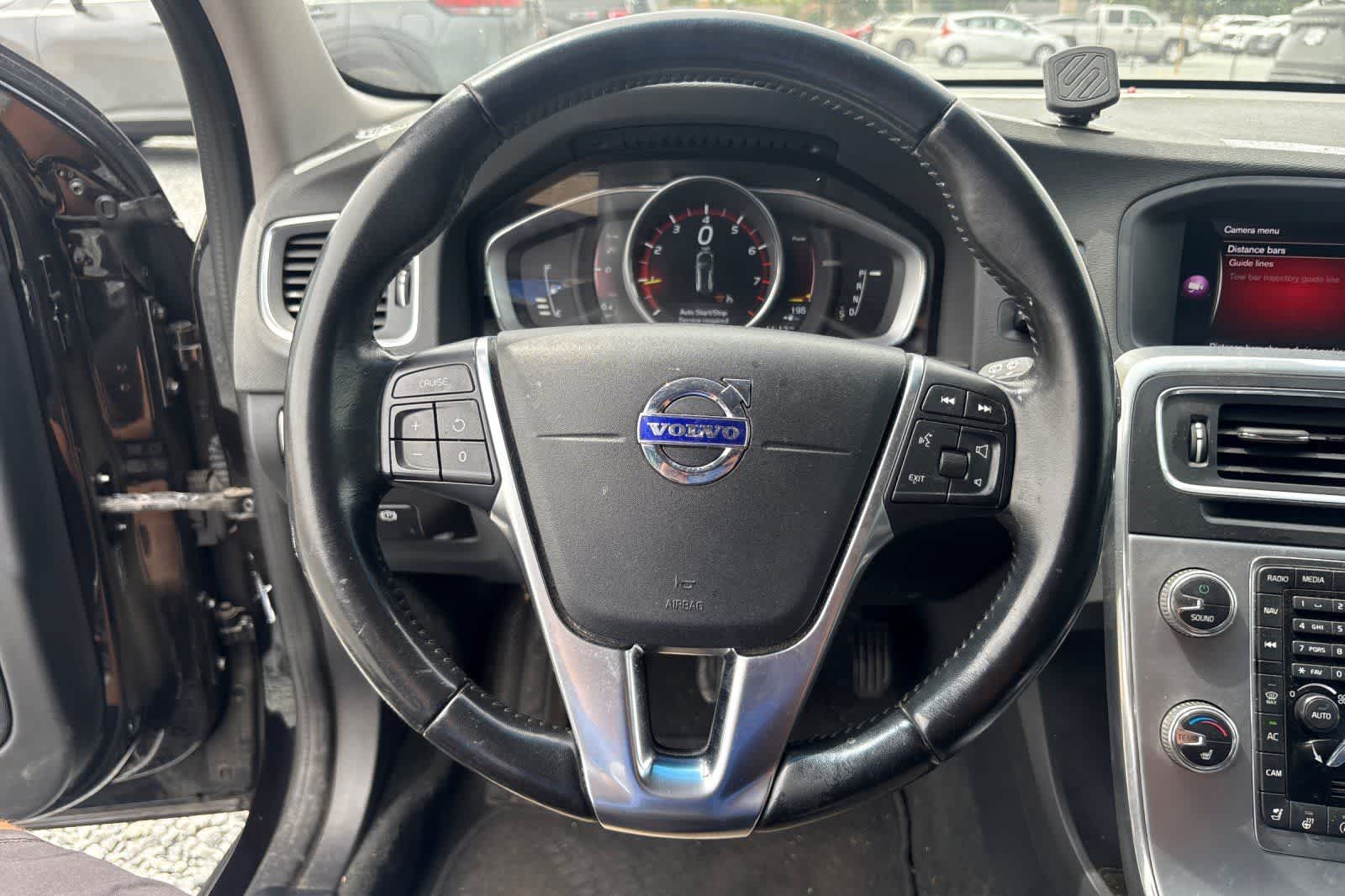 Thumbnail: 2018 Volvo V60 - 24