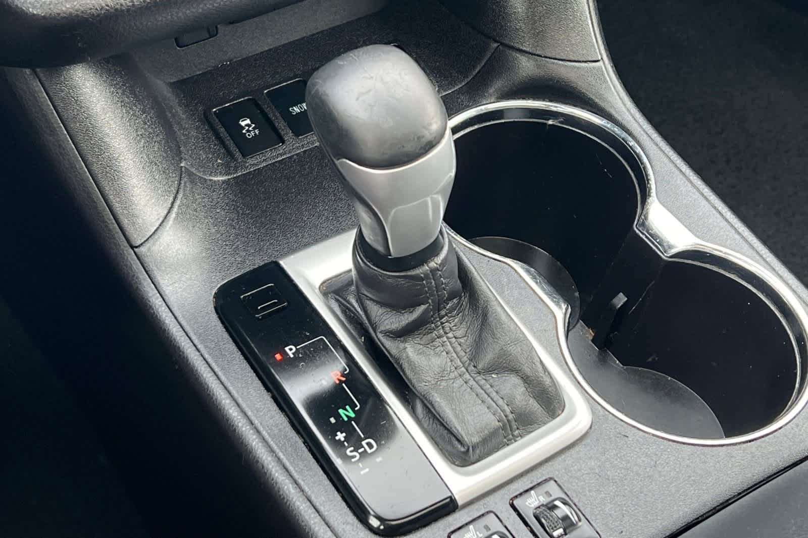 Thumbnail: 2017 Toyota Highlander - 28