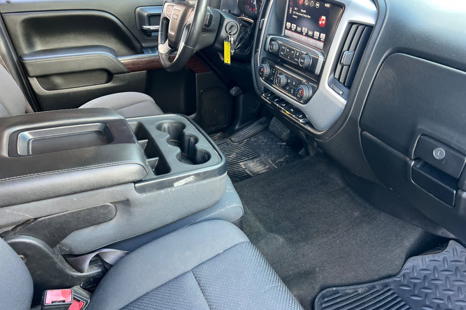 Thumbnail: 2016 GMC Sierra 2500 - 17