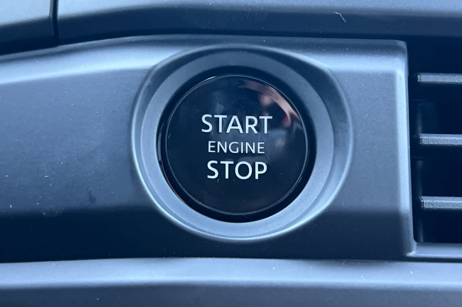 Thumbnail: 2025 Nissan Pathfinder - 28