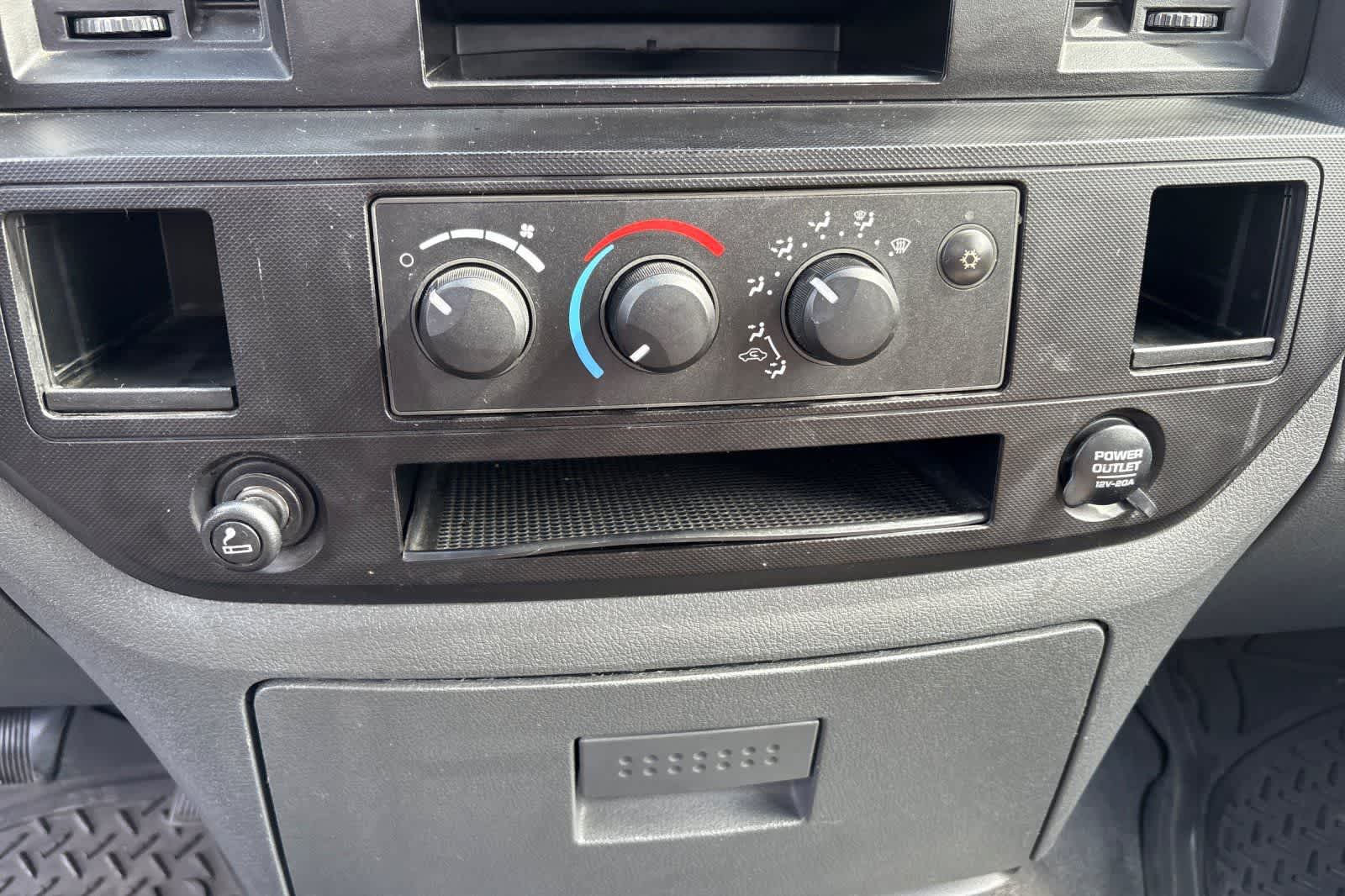 Thumbnail: 2008 Dodge Ram 1500 - 18