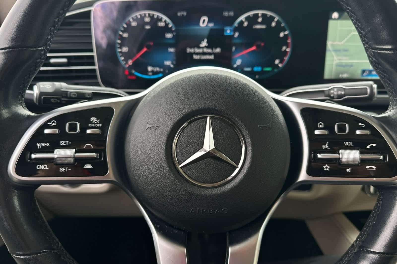 Thumbnail: 2022 Mercedes-Benz GLS - 28