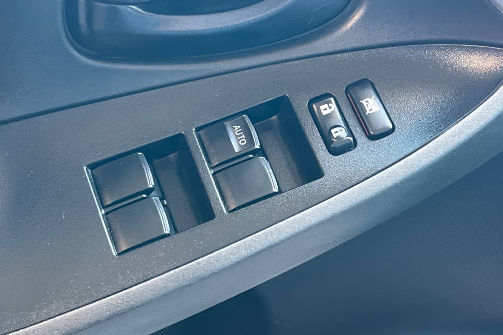 Thumbnail: 2011 Toyota RAV4 - 14