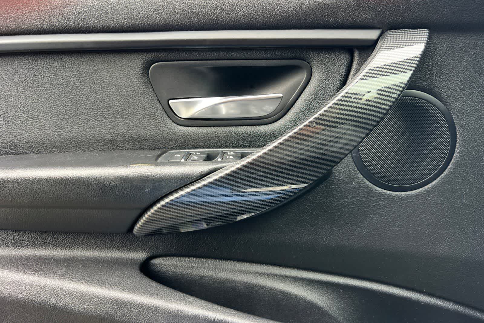 Thumbnail: 2017 BMW 3 Series - 15