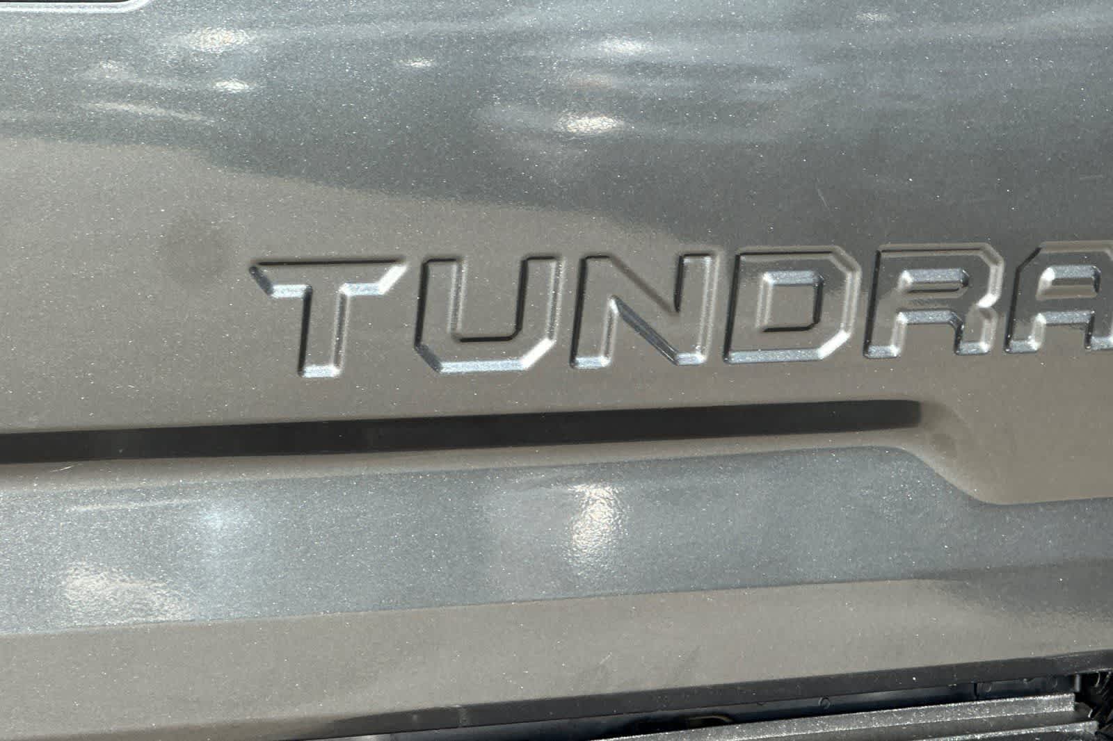 Thumbnail: 2014 Toyota Tundra - 34