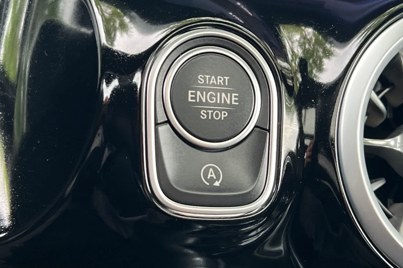 Thumbnail: 2025 Mercedes-Benz GLA - 27