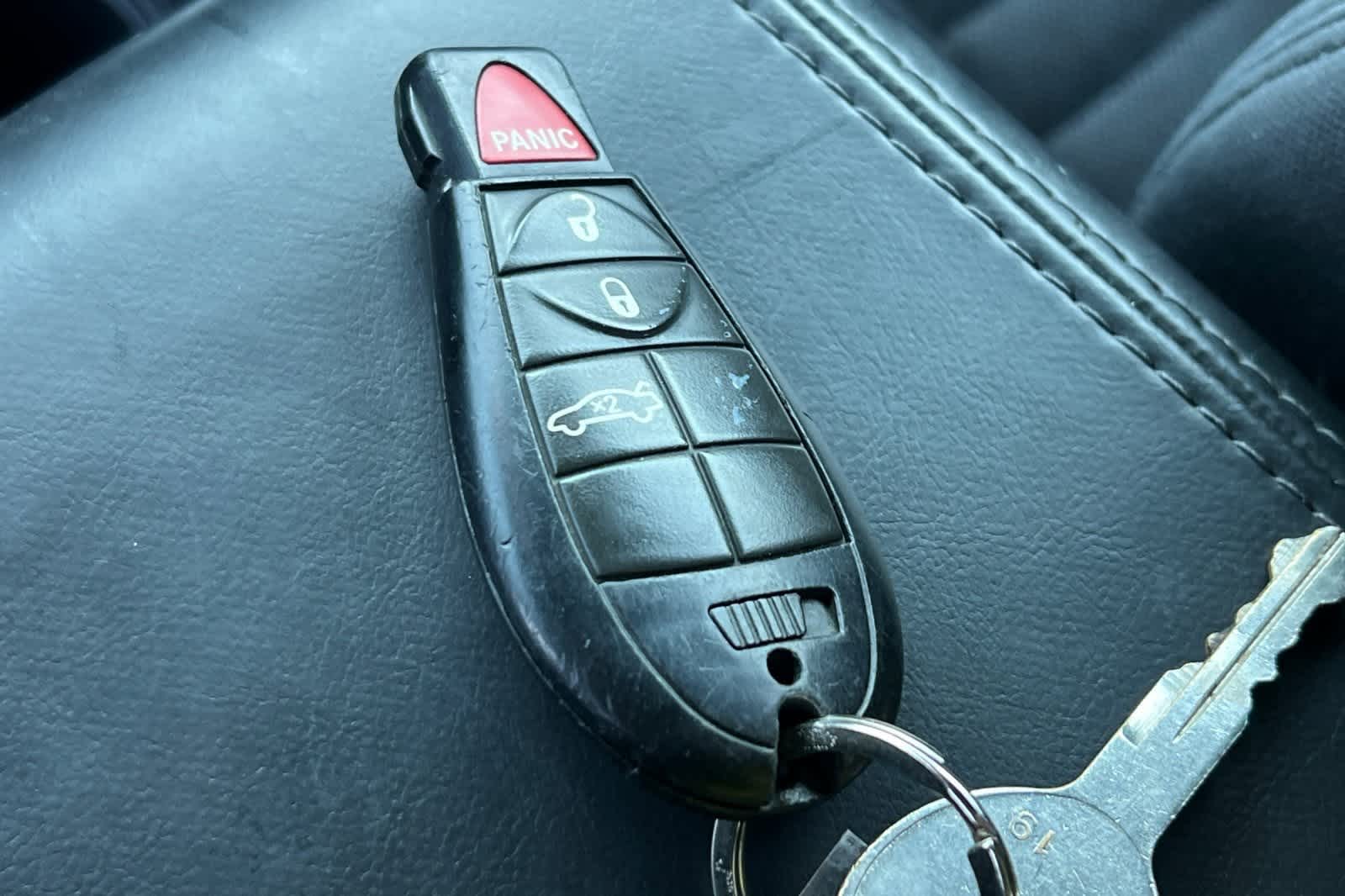 Thumbnail: 2014 Dodge Challenger - 26