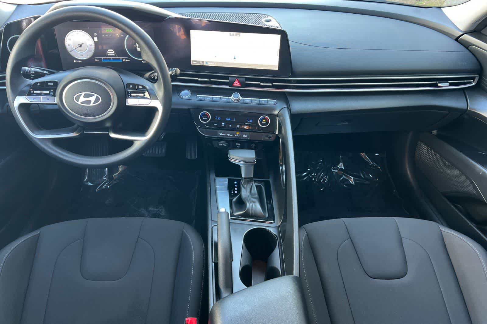 Thumbnail: 2024 Hyundai Elantra - 4