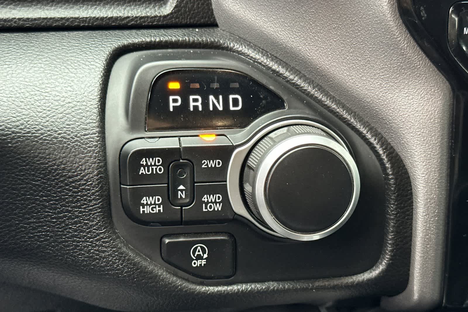 Thumbnail: 2025 RAM 1500 - 27