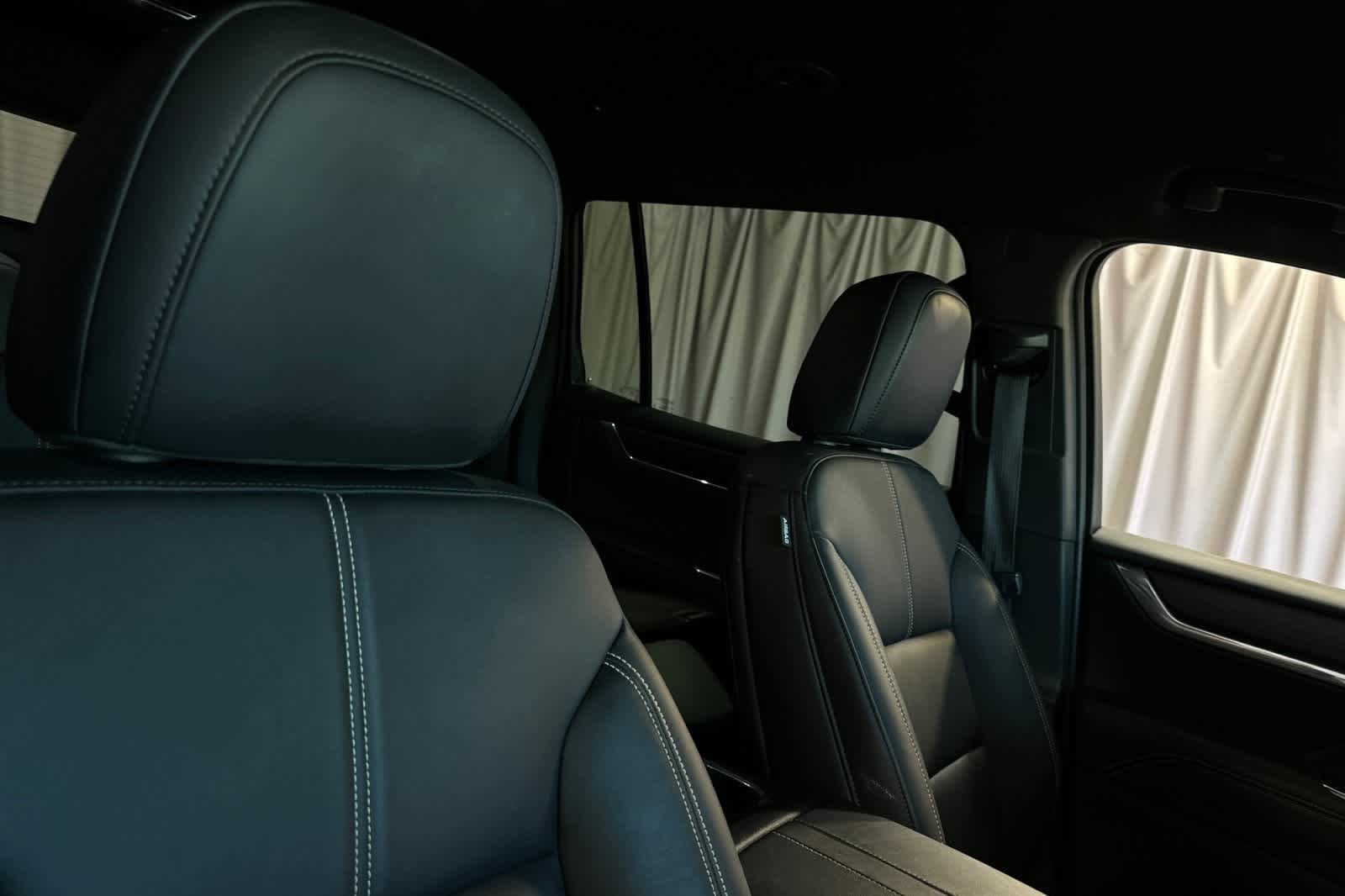 Thumbnail: 2024 GMC Acadia - 21