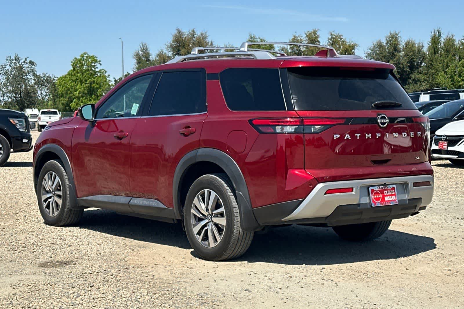 Thumbnail: 2023 Nissan Pathfinder - 7