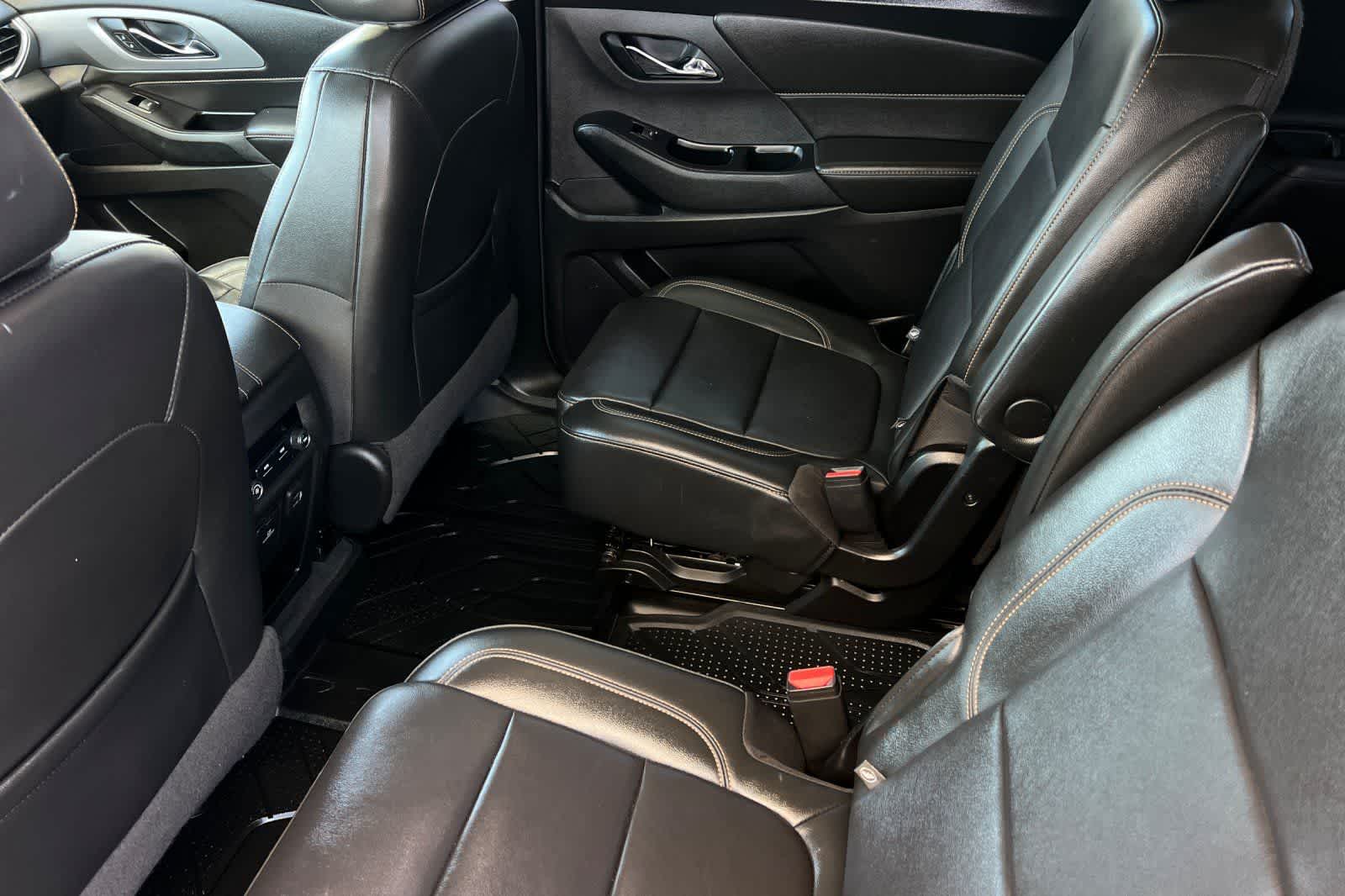 Thumbnail: 2020 Chevrolet Traverse - 4
