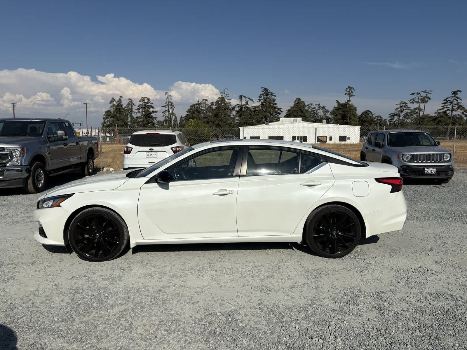 Thumbnail: 2022 Nissan Altima - 6