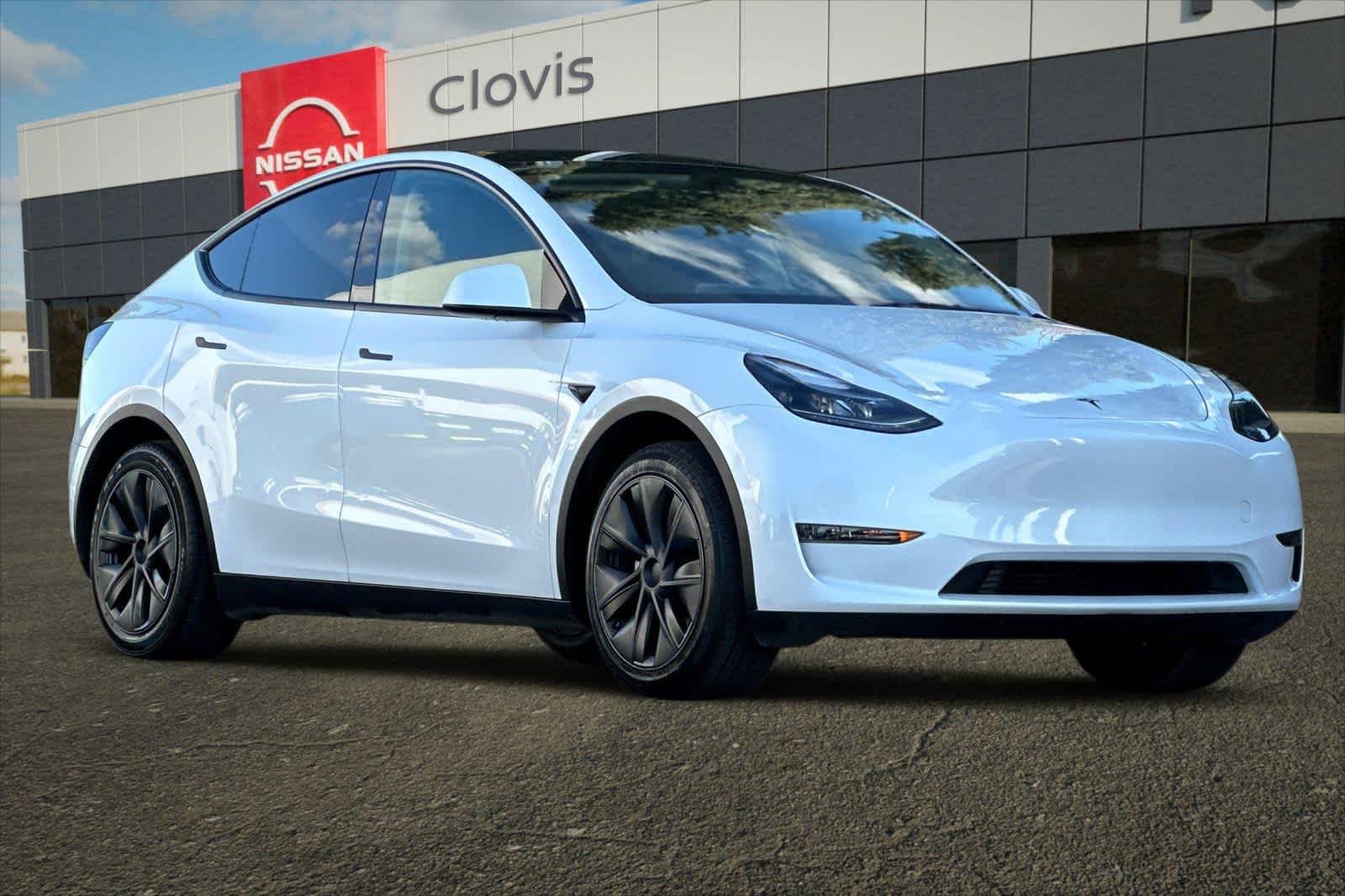 Thumbnail: 2024 Tesla Model Y - 10
